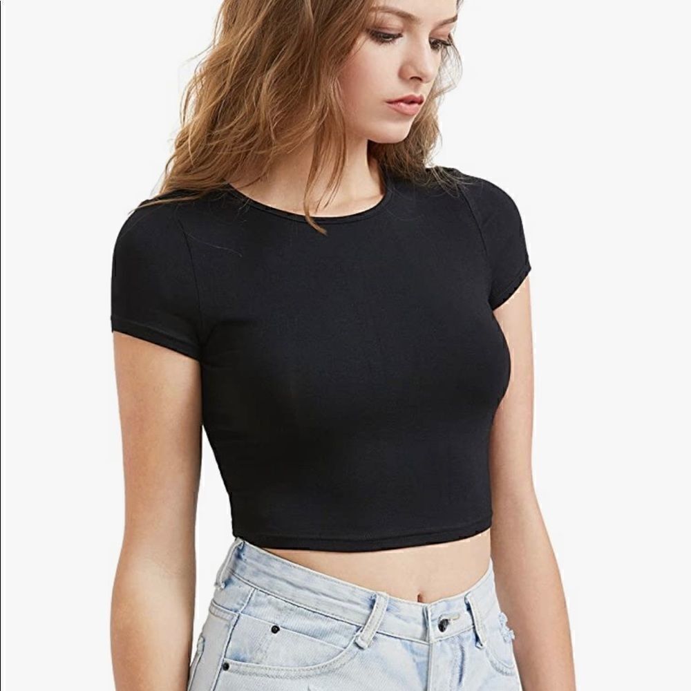 NWT!Medium Crop Top| black basic tee - Picture 2 of 7